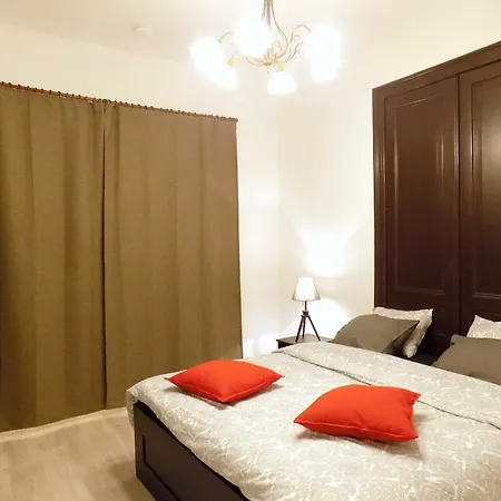 Apartment Maison Roosevelt - Airport Charleroi